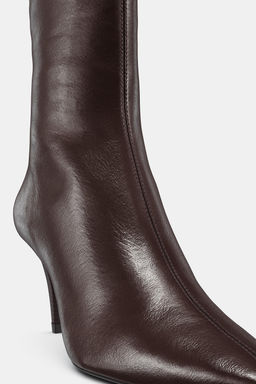 LEATHER HEELED ANKLE BOOTS - Zara фото 3