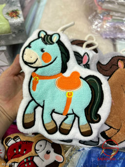 Полотенце - прихватки с лошадками