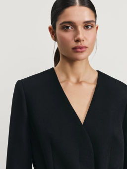 Однобортный жакет приталенного кроя с поясом / Zarina фото 6