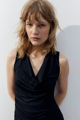 Vestido con escote drapeado - H&m фото 3