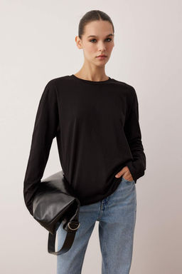 TRENDYOLMILLA Siyah-Beyaz 2li Paket %100 Suprem Oversize/Genis Kesim Orme T-Shirt TWOAW25TS00004  фото 19