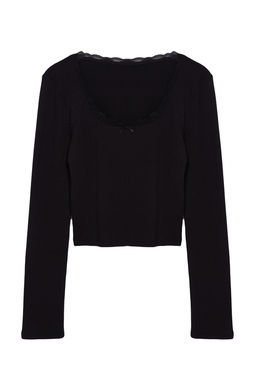 Trendyolmilla Siyah Kare Yaka Dantel Detayl? Crop/K?sa Orme Bluz TWOAW25BZ00007  фото 13