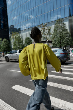 SATIN TOP WITH CUT-OUT SLEEVES - Zara фото 4