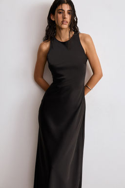 Платье макси с вырезом халтер