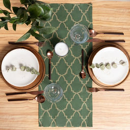 Дорожка новогодняя на стол «Этель» Gold ornament 30×70 см, 100%хл, саржа 190 г/м²