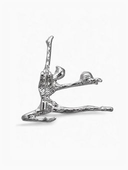 Брошь Гимнастка с мячом, цвет красно-синий в серебре