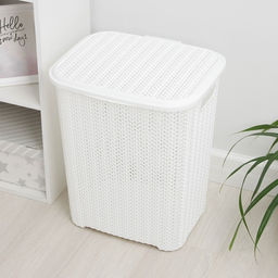 Корзина бельевая «Вязь», 60 л, 44×36×52 см, с крышкой, белая