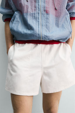 BERMUDA RELAXED FIT ESTRUCTURA / Blanco