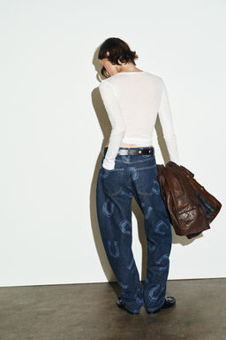 HIGH-WAIST HORSESHOE DETAIL TRF BARREL JEANS - Zara фото 6