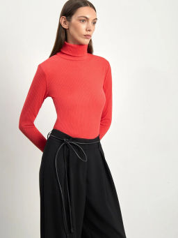 EMKA / Водолазка из трикотажа