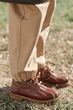 LIMITED EDITION LEATHER DECK SHOES - Zara фото 2