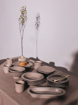 Соусники Magistro Jarwah Lausanne, 100 мл, 9.5×2.4 см, набор 4 шт., фарфор, бежевые