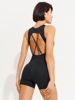 Моделирующий комбинезон на молнии