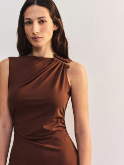 Платье длины миди с брошью ZR2605022923-21 / Zarina