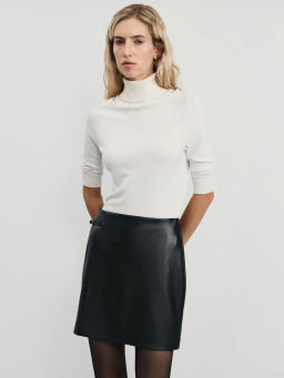 Юбка мини из искусственной кожи / Zarina