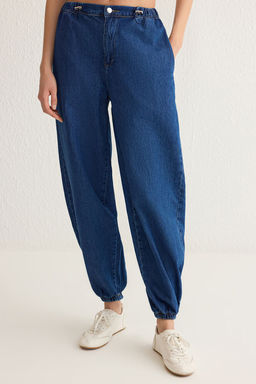Koyu Mavi Beli Lastikli Yuksek Bel Balon Jogger Jeans TWOSS25JE00008 - Trendyolmilla фото 3