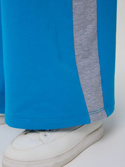 Костюм спортивный