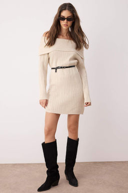 Tas Duz Mini Yumusak Dokulu Carmen Yaka Triko Elbise TWOAW26EL00012 - Trendyolmilla фото 8