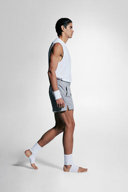 Pantalon de deporte extracorto en DryMove - H&m фото 5