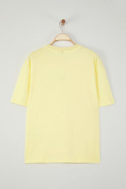 Sar? Oversize/Genis Kesim K?sa Kol Dinozor Nak?sl? %100 Tok Kumas T-shirt TMNSS23TS00243