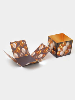 Бум-коробка подарочная с бабочками «Поздравляю», 12 х 12 х 12 см