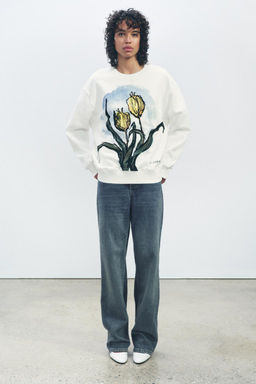 FLORAL PRINT SWEATSHIRT