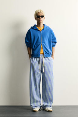 PANTAL?N BAGGY FIT RAYAS / Rayas
