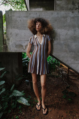 VESTIDO RAYAS CUELLO POLO / Marr?n-Azul