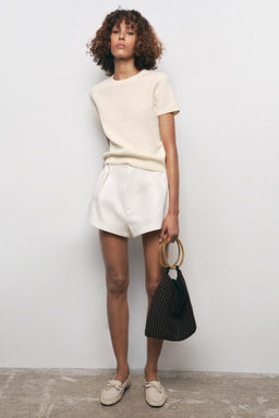 PLAIN KNIT TOP WITH SHORT SLEEVES