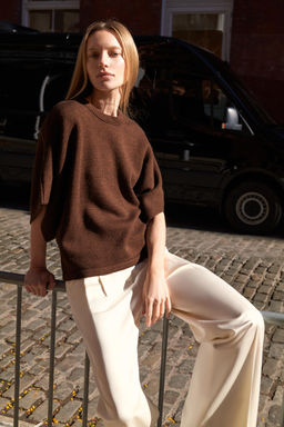 KNIT WIDE SLEEVE JUMPER