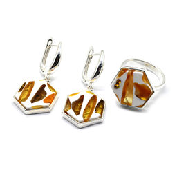 Серьги и Кольцо Соты 16*18мм с янтарём мозаика в посеребрении цв.молочный, 5,8г