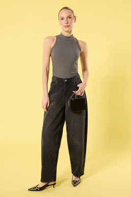 Trendyolmilla Antrasit Dik Yaka Fitted/Vucuda Oturan Orme Bluz TWOSS25BZ00376  фото 2