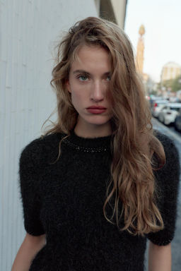 SHORT SLEEVE KNIT JUMPER WITH JEWEL BEADS - Zara фото 4