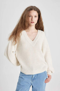 Трикотажный свитер оверсайз с V-образным вырезом - Defacto фото 4