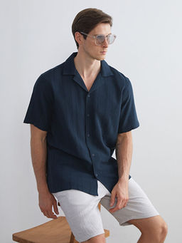 Regular Fit Resort Yaka K?sa Kollu Erkek G?mlek