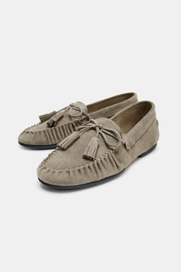 SPLIT SUEDE LOAFERS WITH TASSELS - Zara фото 8