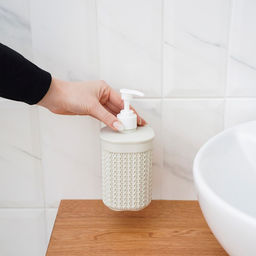 Дозатор для мыла «Вязание», 500 мл, белый ротанг