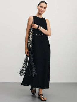 Платье из вискозы с декоративными пуговицами / Zarina