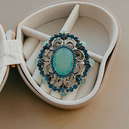 Брошь-подвеска