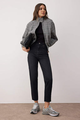 Trendyolmilla Siyah Yuksek Bel Jeans TWOSS25JE00279