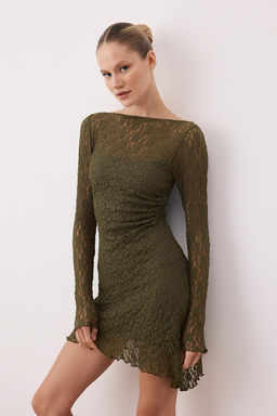 Kahverengi S?rt Dekolteli Asimetrik Detayl? Mini/K?sa Dantel Esnek Orme Elbise TWOSS25EL00903 - Trendyolmilla фото 7