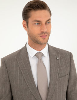 A__k Kahverengi Slim Fit _izgili Tak_m Elbise