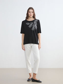 Футболка женская с цветочным принтом