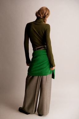 Top en punto de canal? con media cremallera - H&m фото 4
