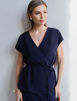 Жилет на запАх с поясом из плотного лиоцелла