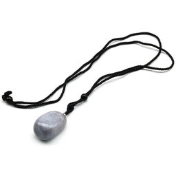 Кулон из яшмы галтовка на шнурке 18*30мм, 62см