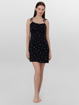 Сорочка ночная женская черная с цветочным принтом