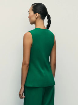 Жилет приталенного силуэта из вискозы / Zarina фото 5