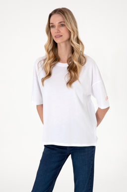 Kad_n Beyaz Oversize Bisiklet Yaka Ti__rt