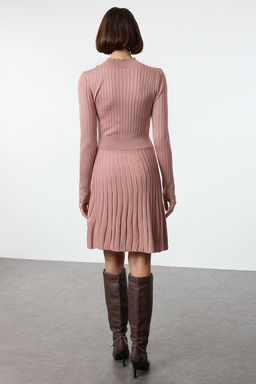 Gul Kurusu Mini Triko F?rf?rl? Dik Yaka Elbise TWOAW25EL00047